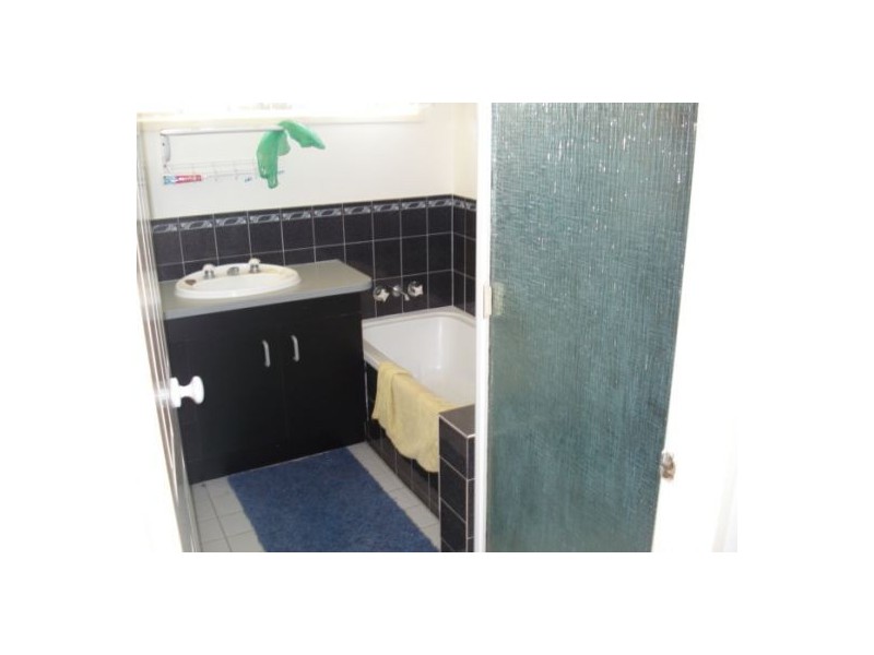 100 Madeline Drive, Morayfield QLD 4506