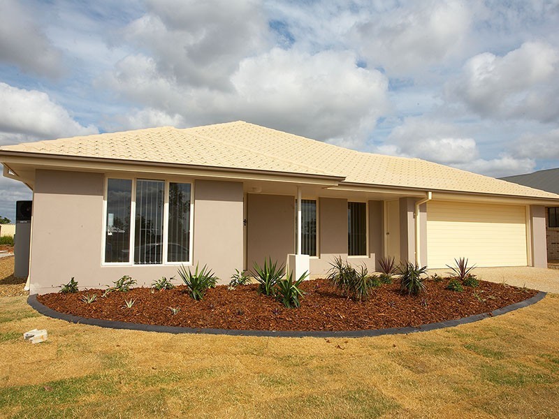 35  Summerfields Dr, Caboolture QLD 4510