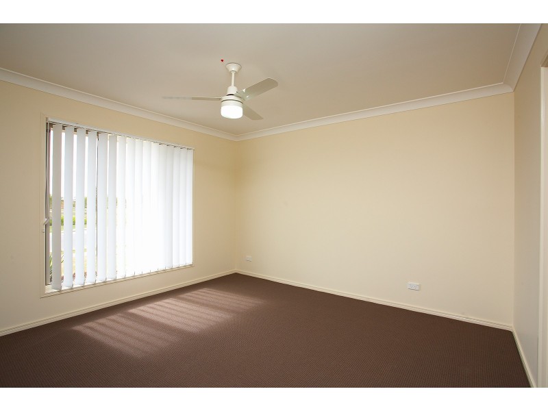 35  Summerfields Dr, Caboolture QLD 4510