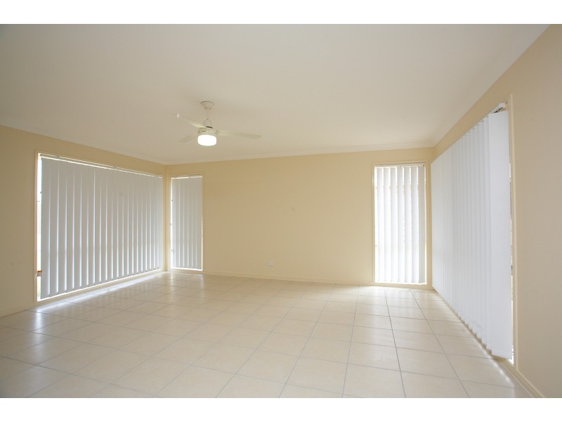 35  Summerfields Dr, Caboolture QLD 4510