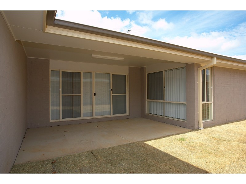 35  Summerfields Dr, Caboolture QLD 4510