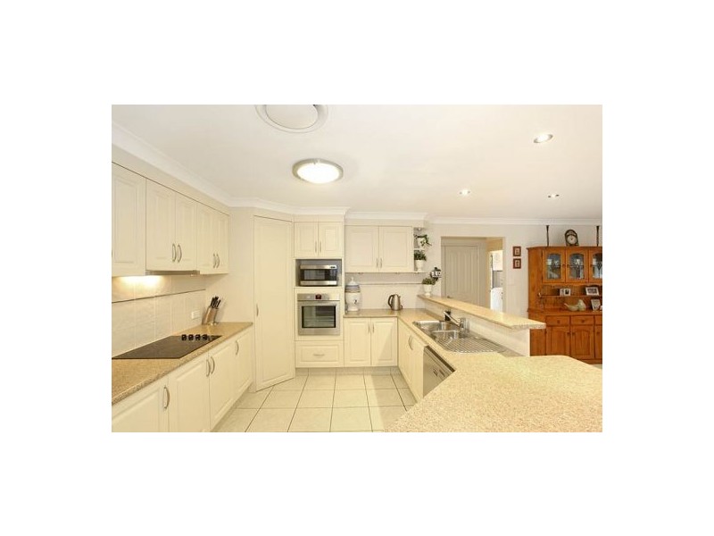 7 Lookout Place, Narangba QLD 4504