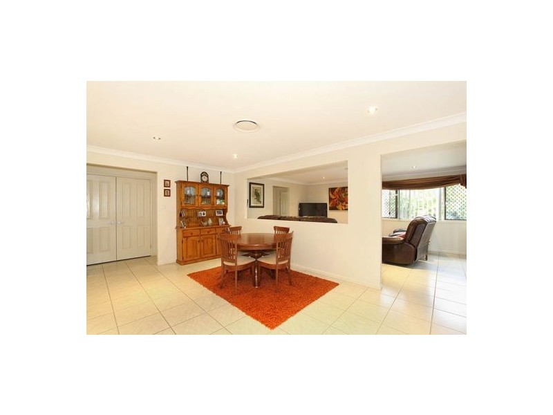 7 Lookout Place, Narangba QLD 4504