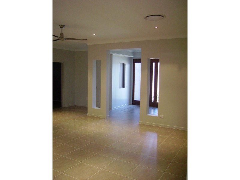 North Lakes QLD 4509