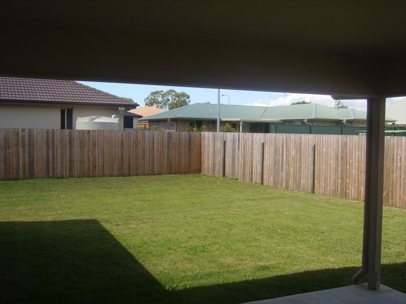 18 Dicarlo Drive, Morayfield QLD 4506