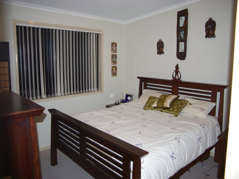 31  OLD BAY RD, Deception Bay QLD 4508