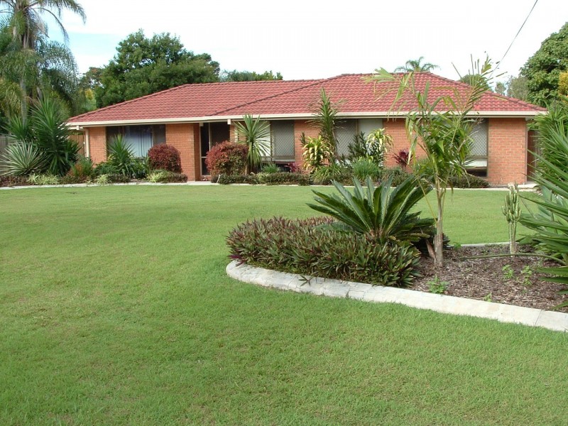 12 Fraser Place, Morayfield QLD 4506