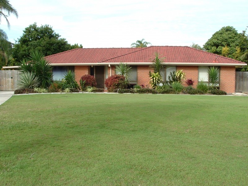 12 Fraser Place, Morayfield QLD 4506