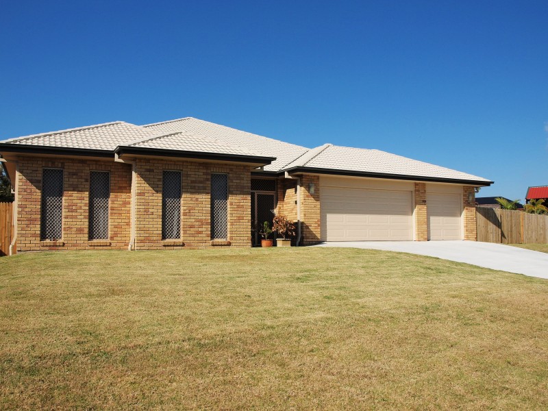 40 Wivenhoe Cicruit, Narangba QLD 4504