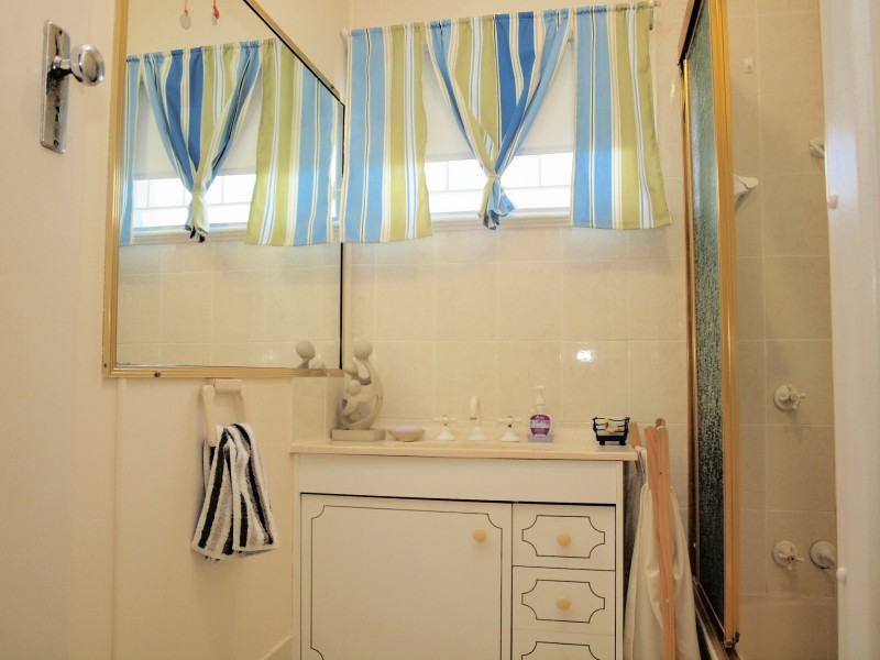 11 Sandralee Street, Brighton QLD 4017