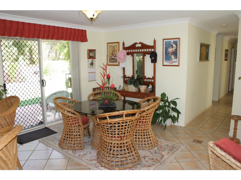 11 Melmor Court, Elimbah QLD 4516