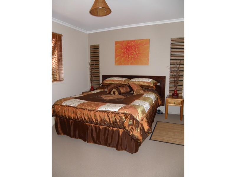 3 SANDRA CT, Deception Bay QLD 4508