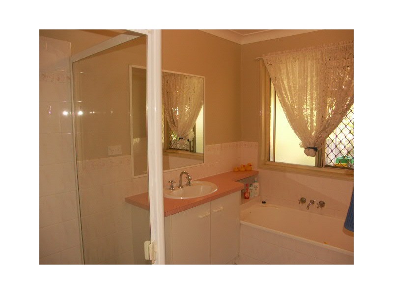 5 GUAVA PLACE, Narangba QLD 4504