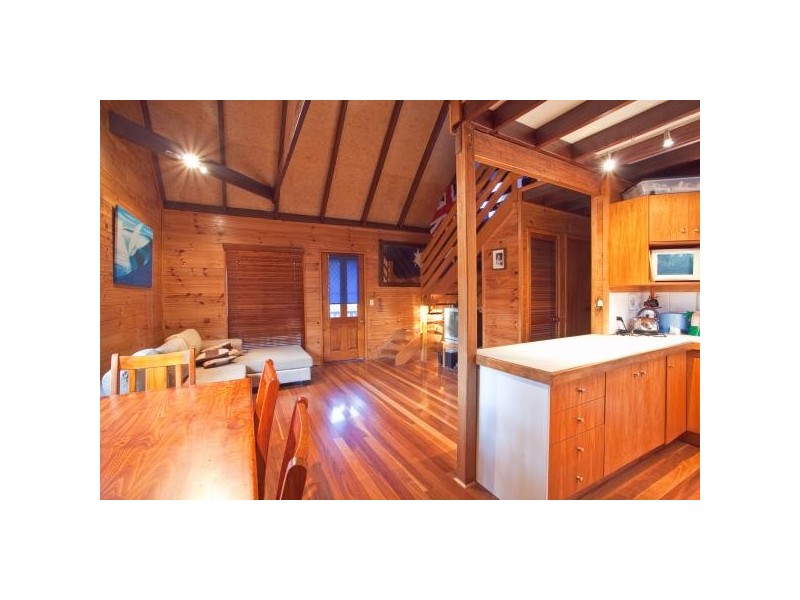 32 Castle Hill Drive South, Gaven QLD 4211