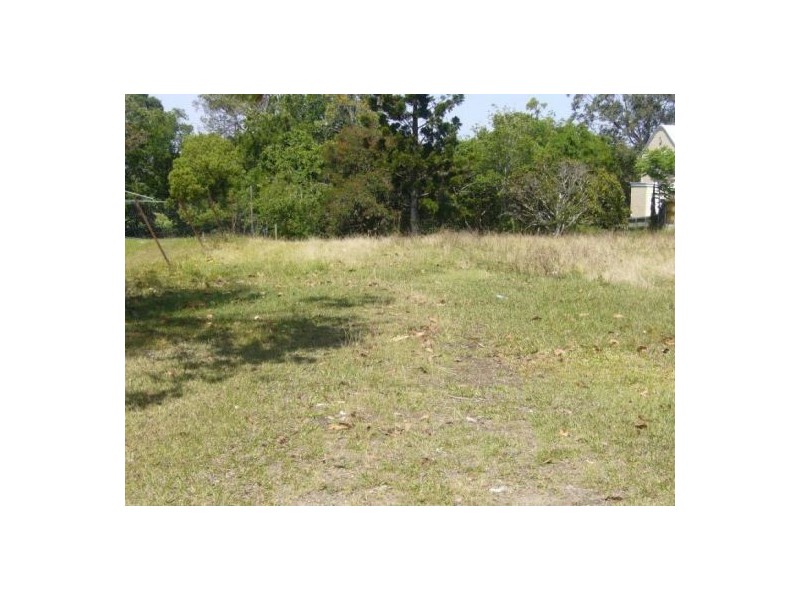18 Edward Street, Caboolture QLD 4510