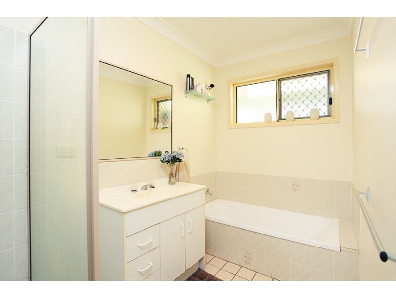 11 Maria Court, Morayfield QLD 4506