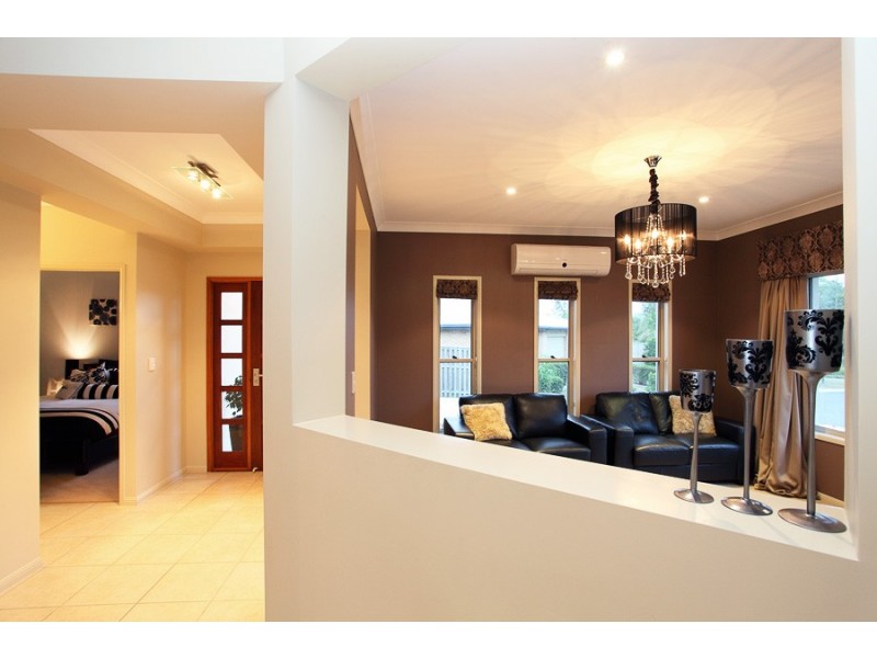 31 Greenlinks Crescent, Narangba QLD 4504