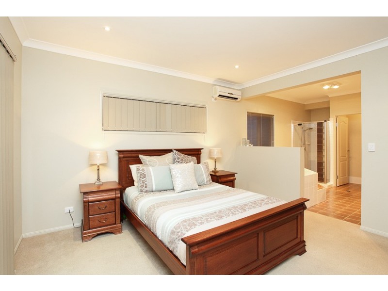 31 Greenlinks Crescent, Narangba QLD 4504