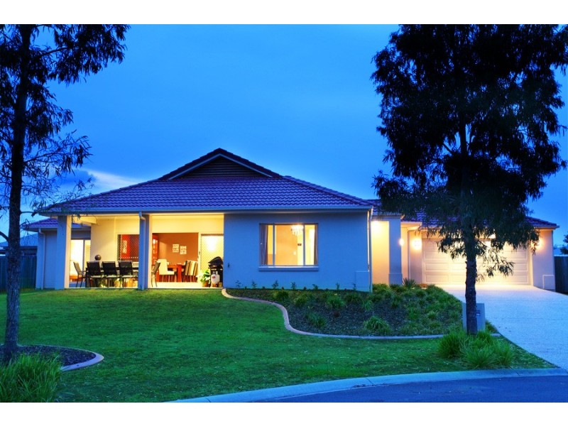 31 Greenlinks Crescent, Narangba QLD 4504