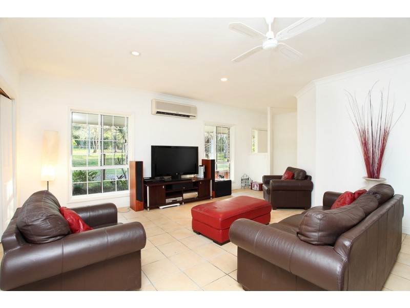 16-22 Robbs Rd, Morayfield QLD 4506