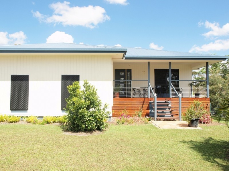 72 Endeavour Drive, Cooloola Cove QLD 4580