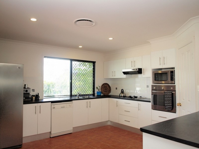 72 Endeavour Drive, Cooloola Cove QLD 4580
