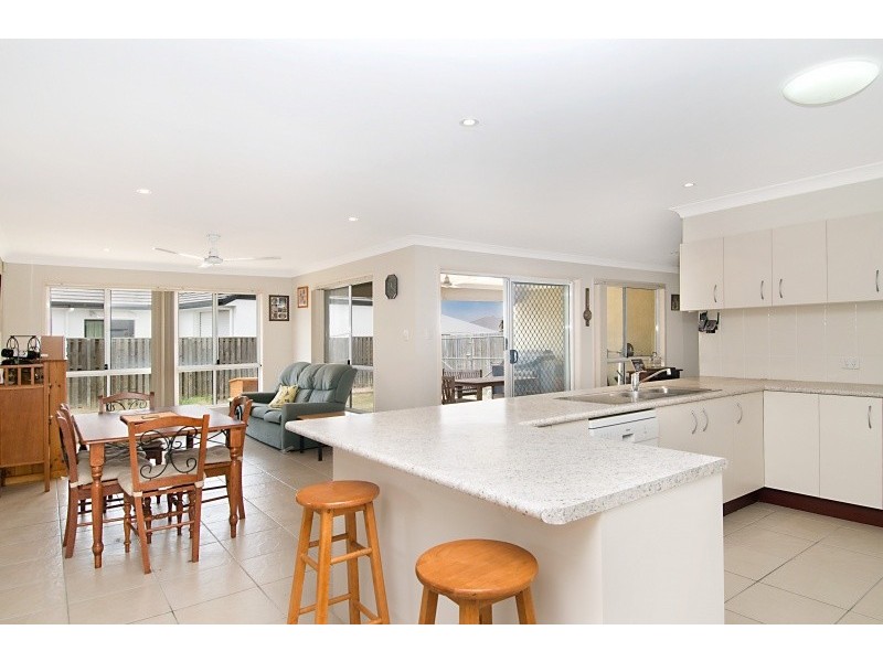 11 Creekside Drive, Narangba QLD 4504