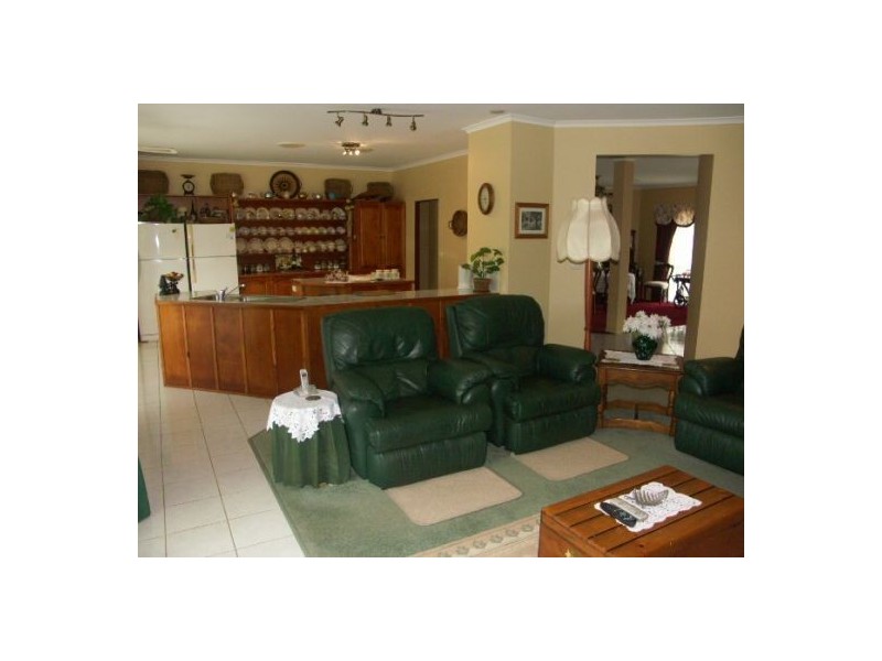 Glass House Mountains QLD 4518