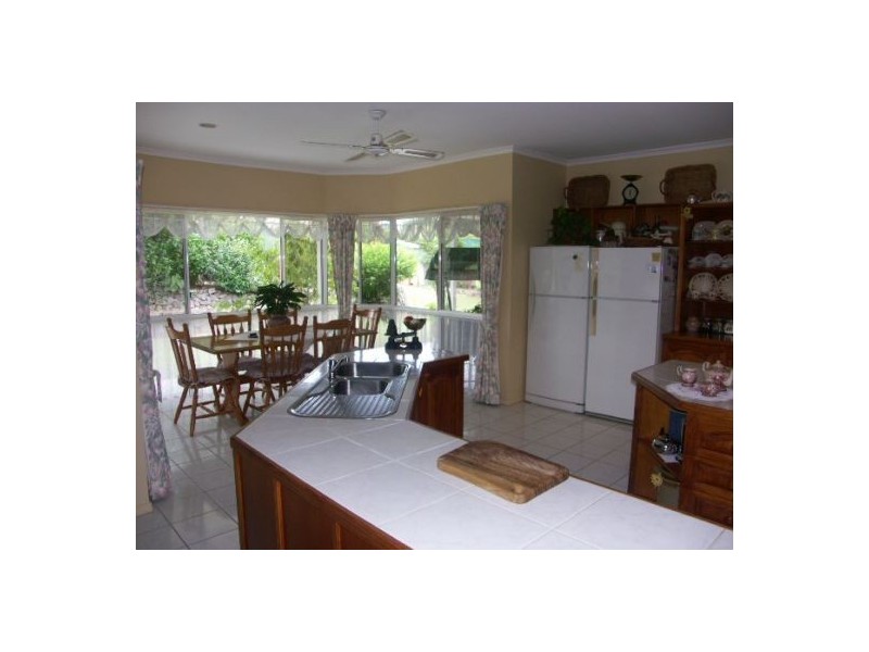 Glass House Mountains QLD 4518