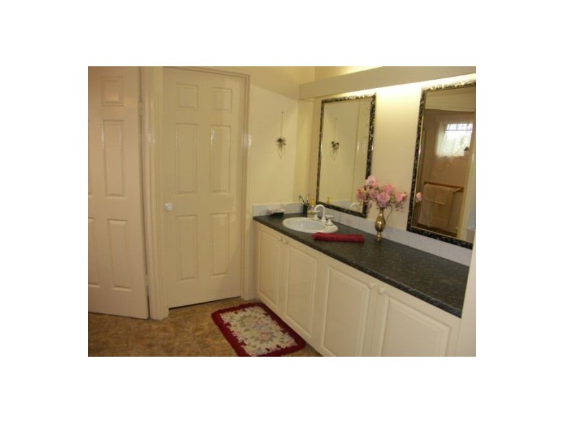 Glass House Mountains QLD 4518