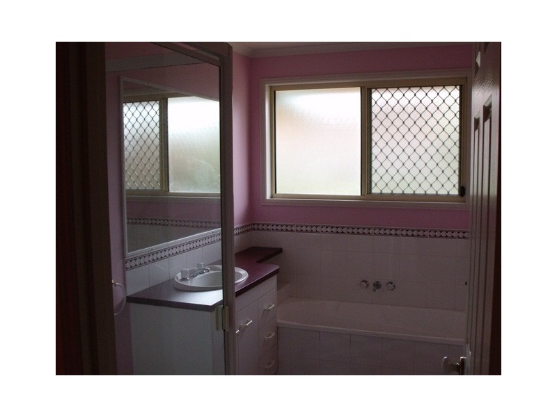 31 Hillmont Crescent, Morayfield QLD 4506