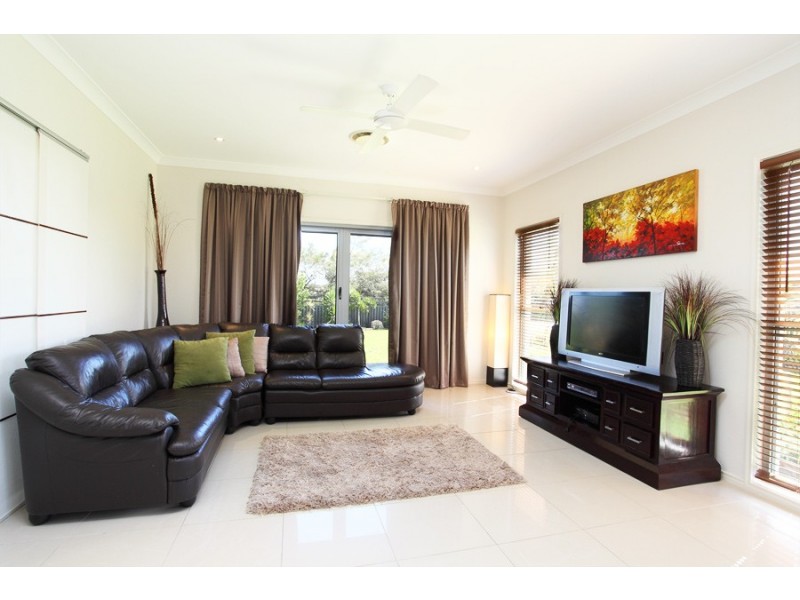 103 Golden Wattle Drive, Narangba QLD 4504