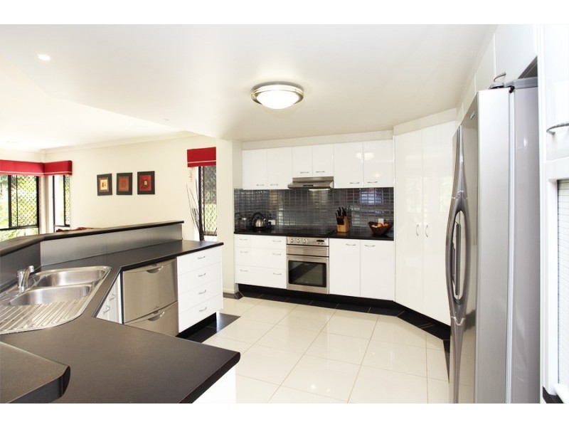 22 Mavis Court, Morayfield QLD 4506