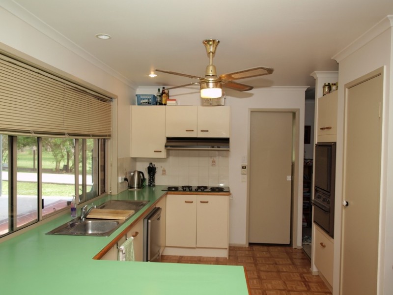28 Lynanda Ct, Caboolture QLD 4510