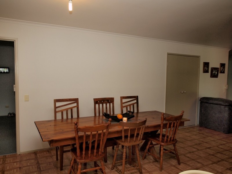 28 Lynanda Ct, Caboolture QLD 4510