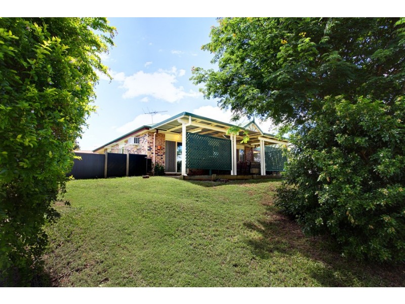 1 Hillgrove Court, Morayfield QLD 4506
