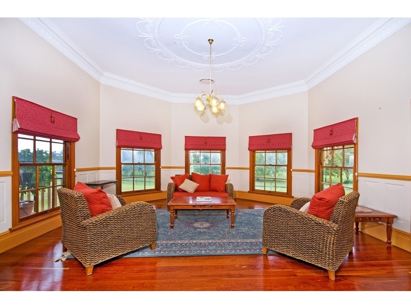 149 Campbell Parade, Beachmere QLD 4510