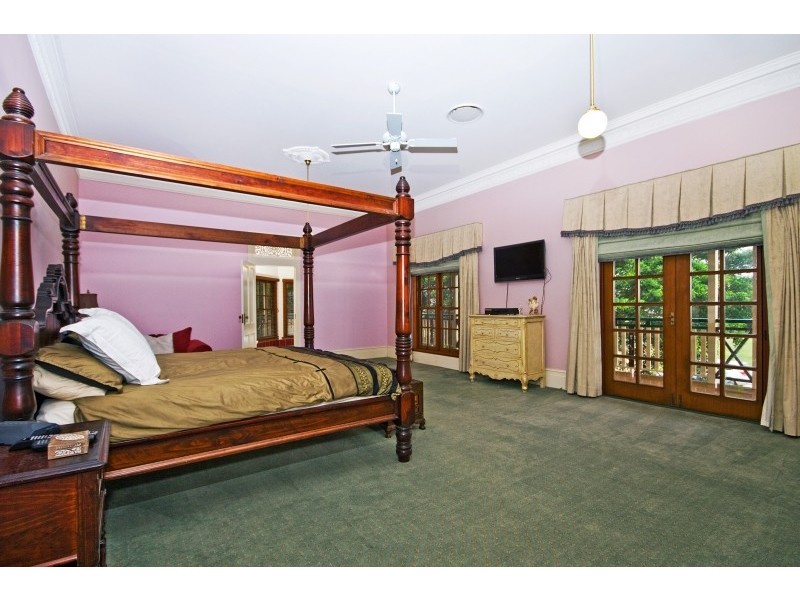 149 Campbell Parade, Beachmere QLD 4510