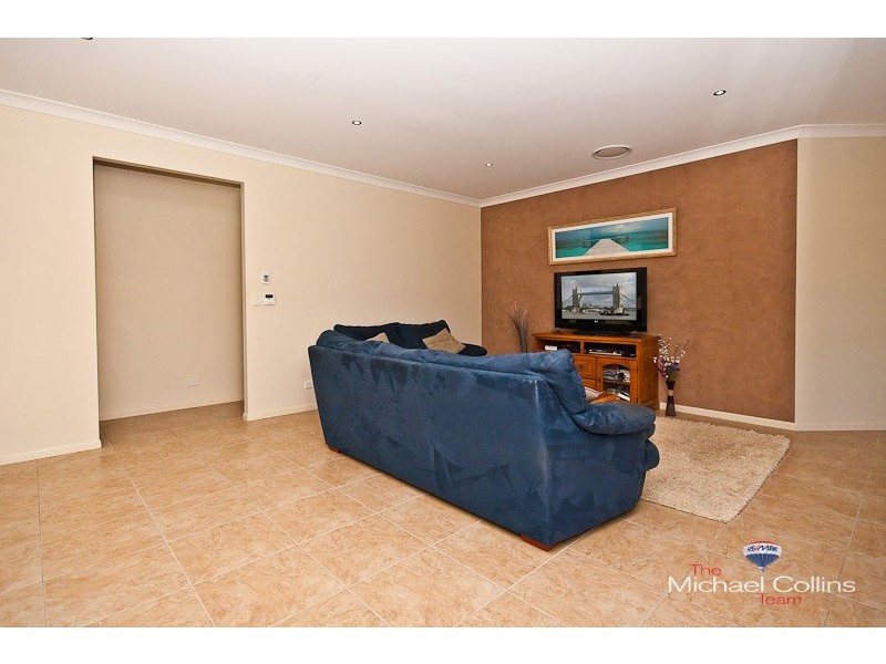 17 White Cedar Place, Narangba QLD 4504
