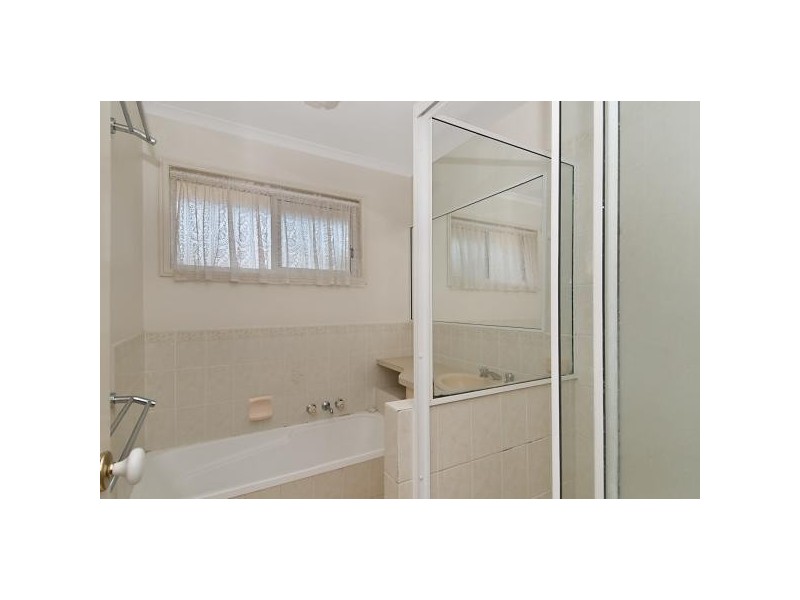 28 Crestwood Ave, Morayfield QLD 4506