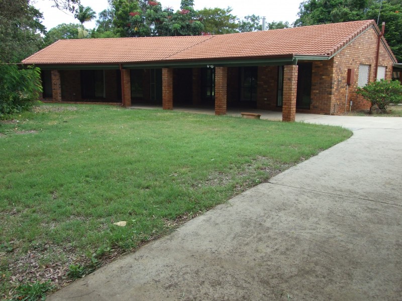 18 Randolph Street, Beachmere QLD 4510