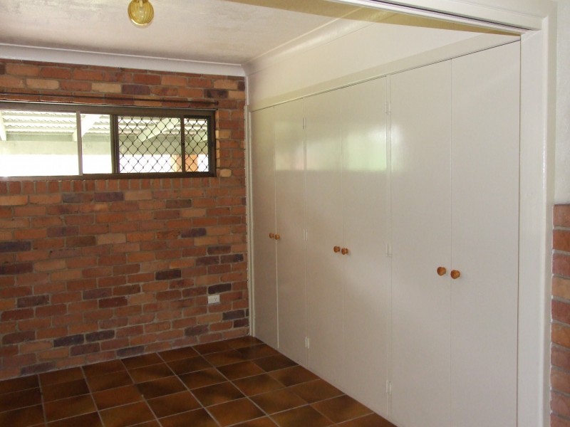 18 Randolph Street, Beachmere QLD 4510