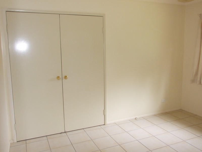 18 Randolph Street, Beachmere QLD 4510