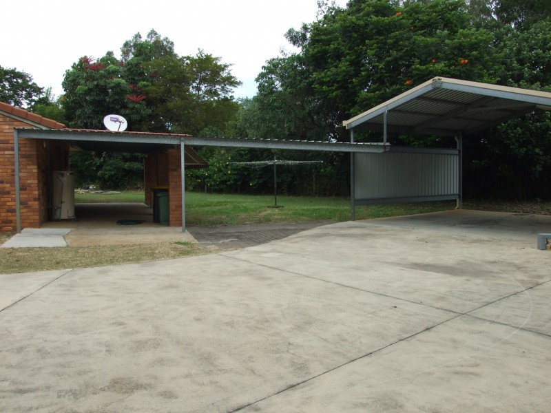 18 Randolph Street, Beachmere QLD 4510
