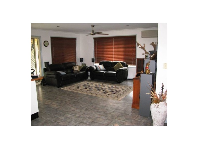 125 Riflebird Dr, Upper Caboolture QLD 4510