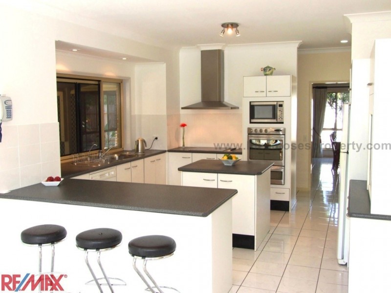 17 Franklin Crescent, Morayfield QLD 4506