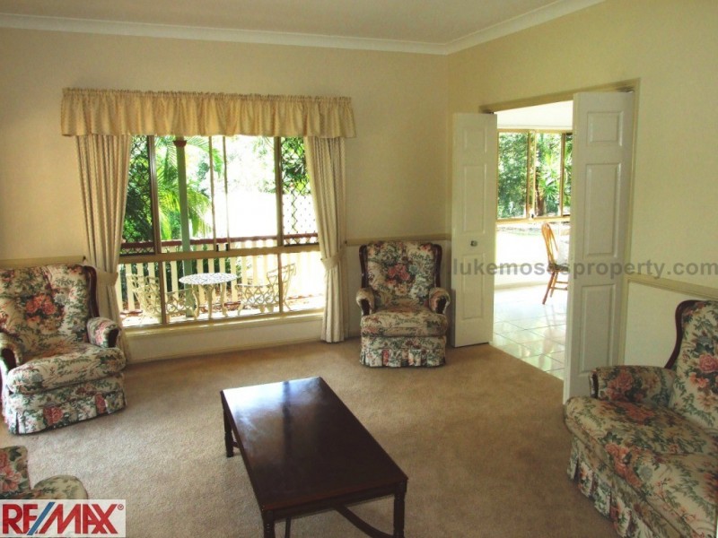 17 Franklin Crescent, Morayfield QLD 4506