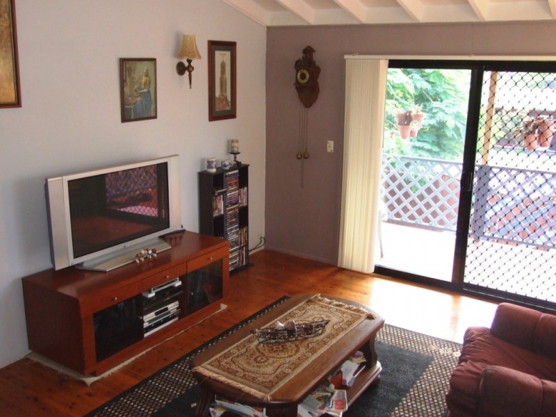 8 Simon Street, Deception Bay QLD 4508