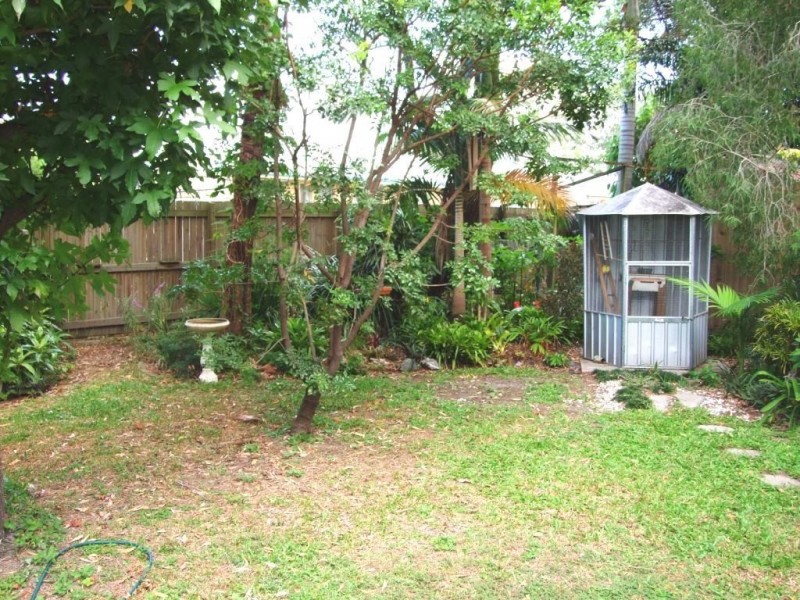 8 Simon Street, Deception Bay QLD 4508