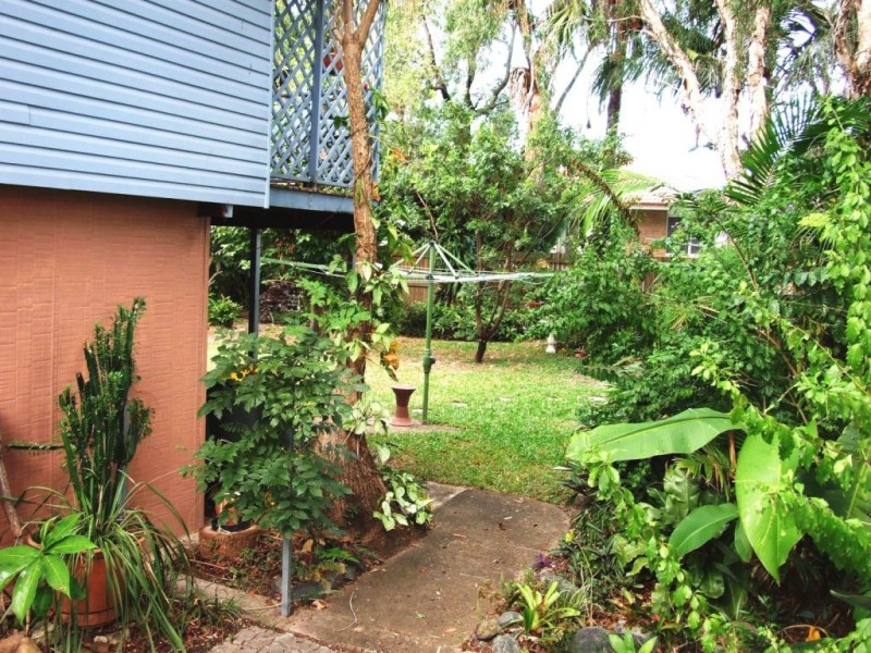 8 Simon Street, Deception Bay QLD 4508